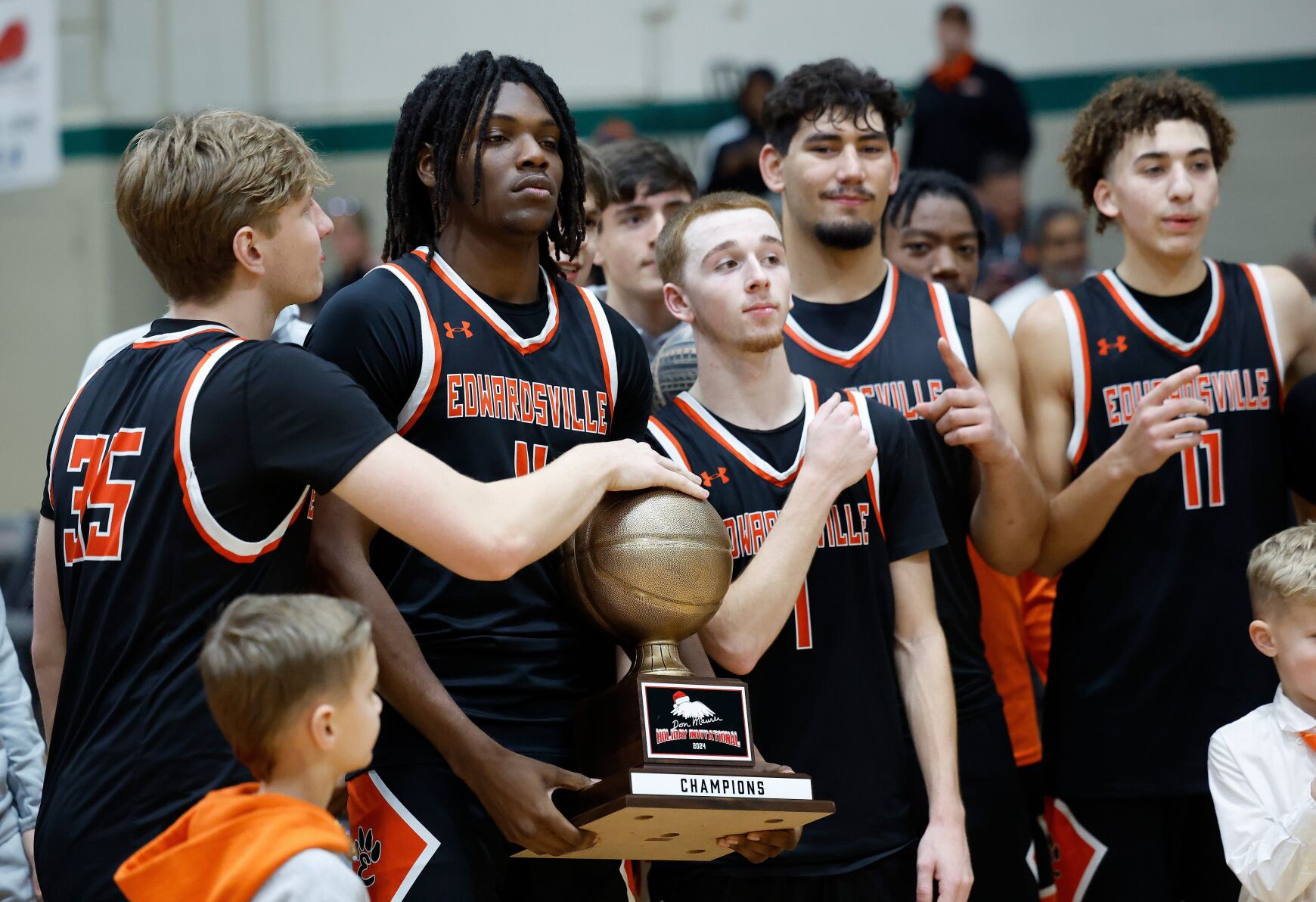 Don Maurer Holiday Invitational, championship: Edwardsville v. Ladue